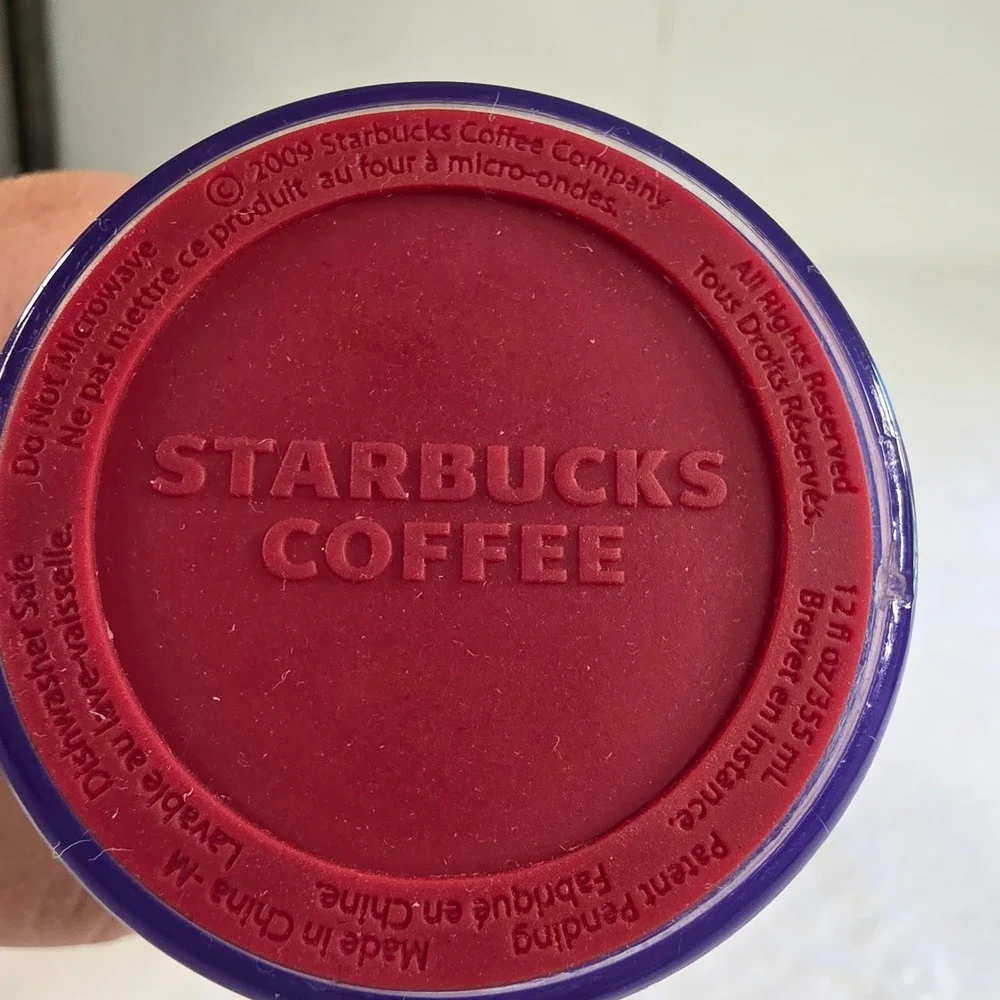 Starbucks Toronto Skyline Global Icon Series Travel Tumbler Mug 12oz 2009 Maroon